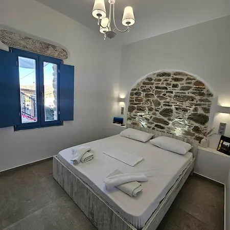 Aspalathos I & ιι * Kamari (Amorgos)
